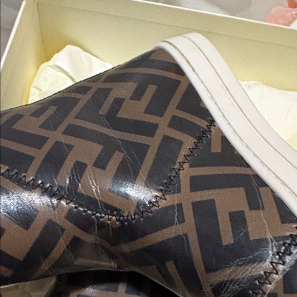 Fendi Black and Brown Logo Pattern Boots - Picture 6 of 11